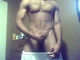 roy i strips down and rubs his hot body webcam