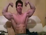 bodybuilder show his body and dick  webcam